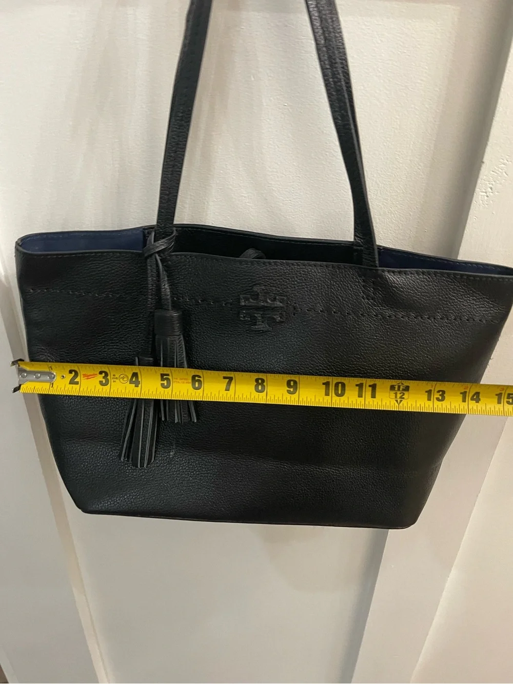 TORY BURCH McGraw Leather Logo Tote Bag Women Black With Tassel Genuine. READ!
